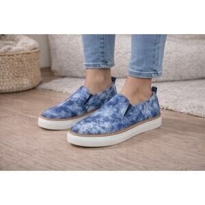 Crown Vintage Kaide Blue Tie Dye Slip-On Sneakers Women’s Size 8.5